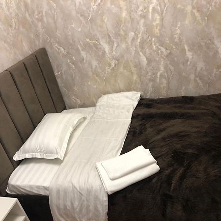 Hotel Lion Almaty Bagian luar foto