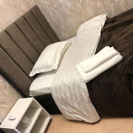 Hotel Lion Almaty Bagian luar foto