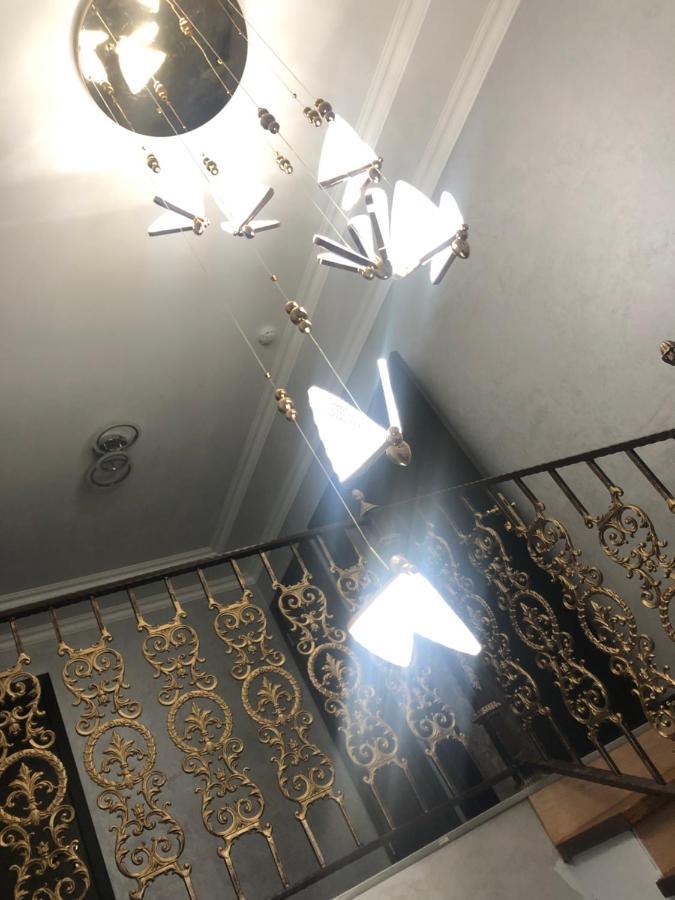 Hotel Lion Almaty Bagian luar foto