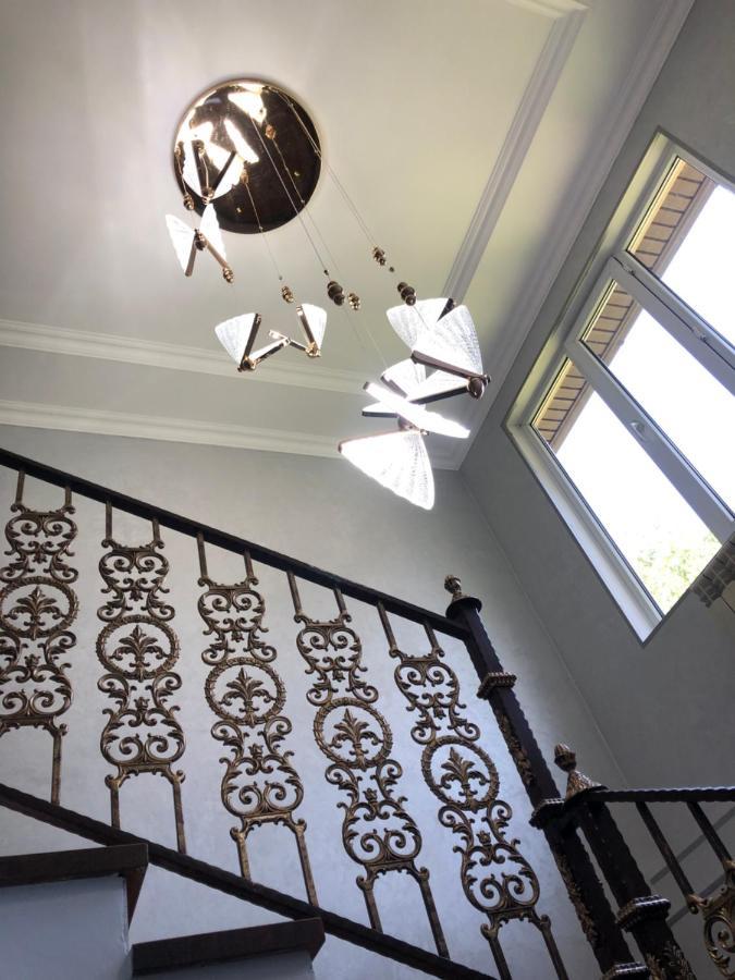 Hotel Lion Almaty Bagian luar foto
