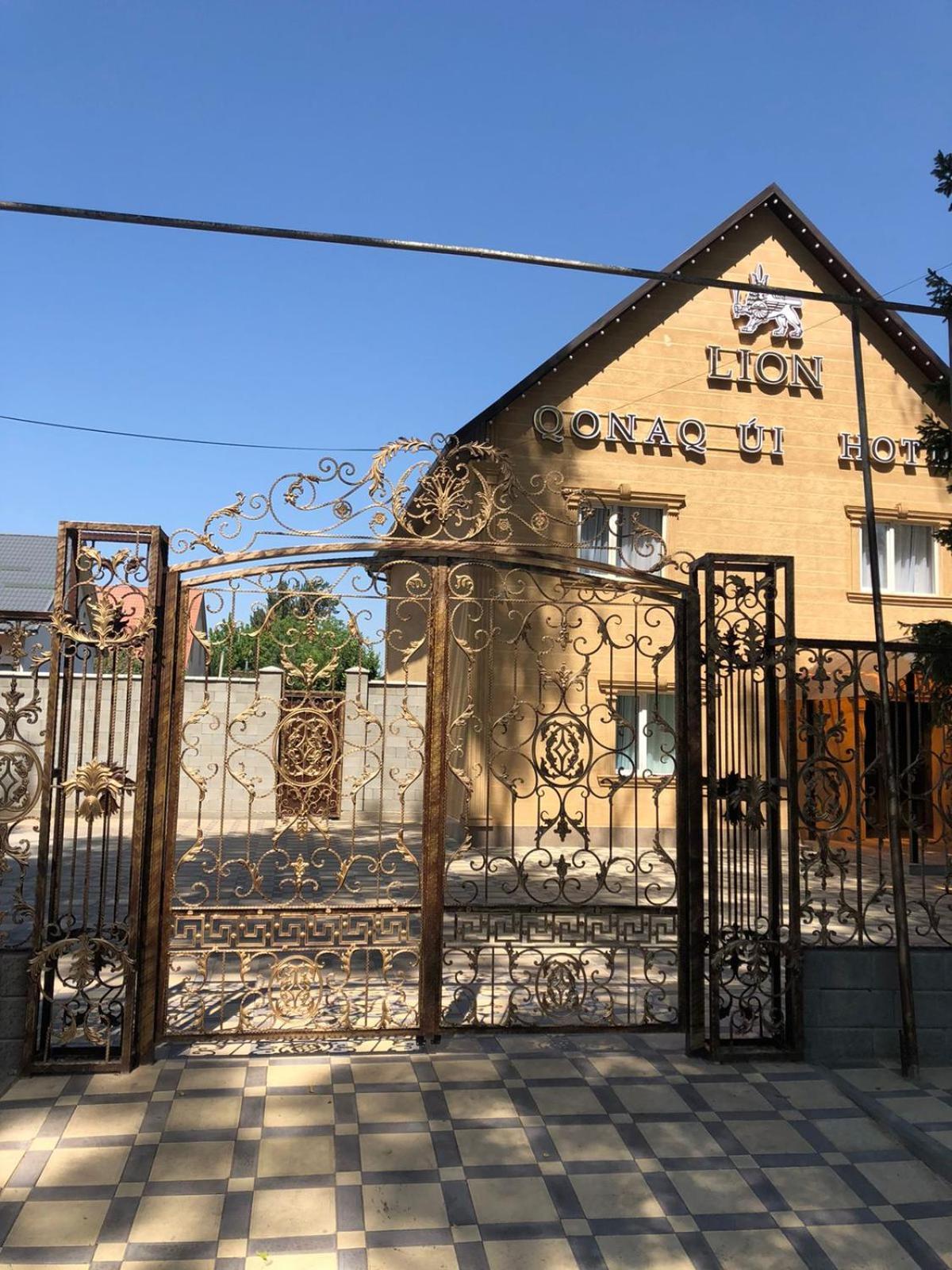 Hotel Lion Almaty Bagian luar foto