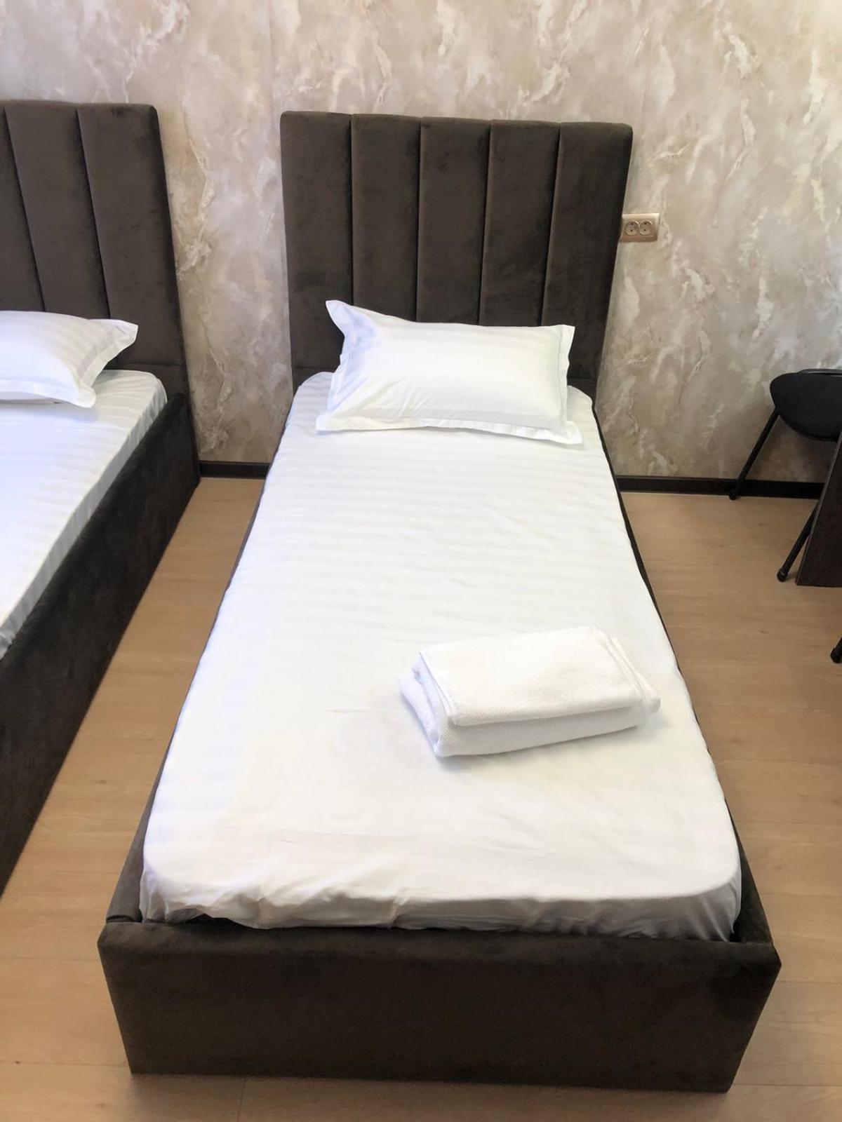 Hotel Lion Almaty Bagian luar foto