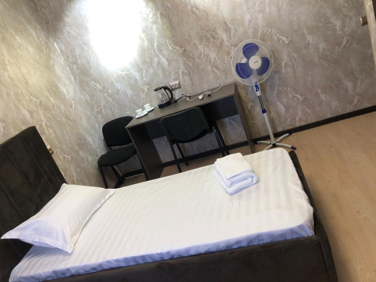 Hotel Lion Almaty Bagian luar foto