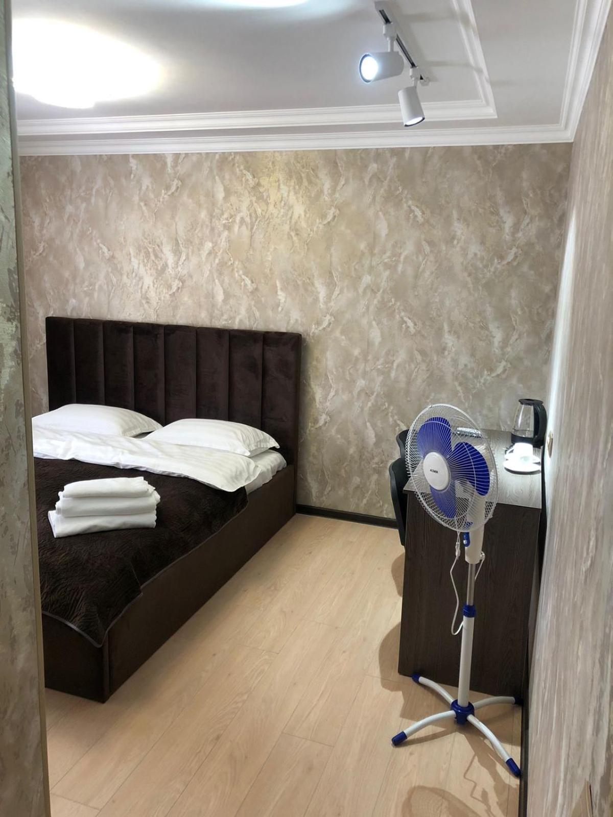 Hotel Lion Almaty Bagian luar foto